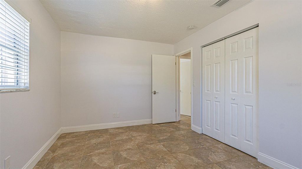 Image 46 of property listing at 3801 DURANT ROAD, Valrico, FL 33596