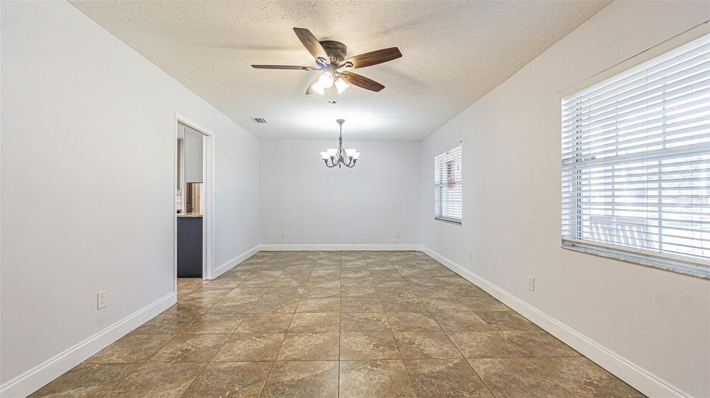 Image 51 of property listing at 3801 DURANT ROAD, Valrico, FL 33596