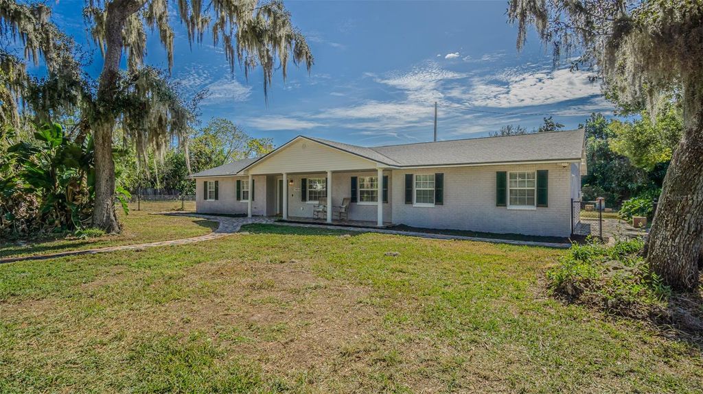 Image 56 of property listing at 3801 DURANT ROAD, Valrico, FL 33596