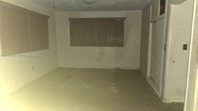 185 NE 129th St, North Miami, FL 33161