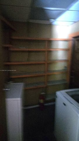 185 NE 129th St, North Miami, FL 33161