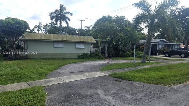185 NE 129th St, North Miami, FL 33161