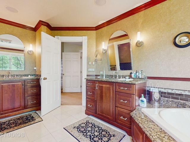 11236 Dorham Lane, Woodstock, IL 60098