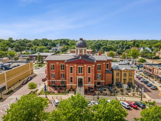 11236 Dorham Lane, Woodstock, IL 60098