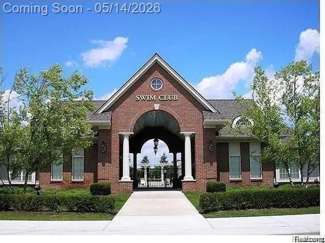 12201 Chesapeake Circle, Commerce Charter Township, MI 48390