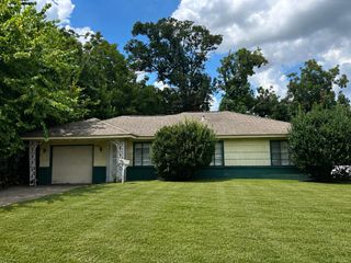 8542 Highcrest Drive, Houston, TX 77055