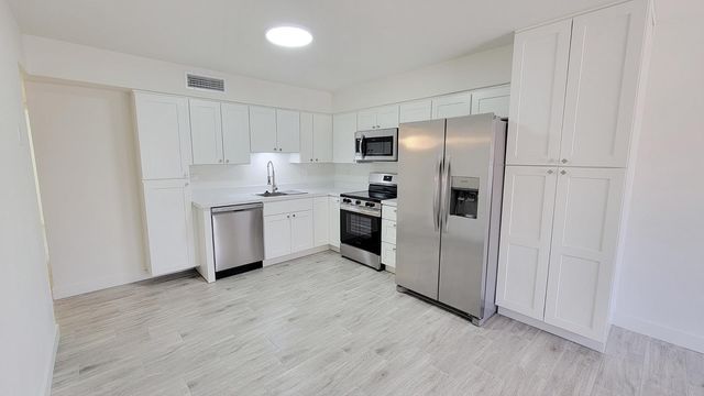 6203 E Glencove Street 3, Mesa, AZ 85205