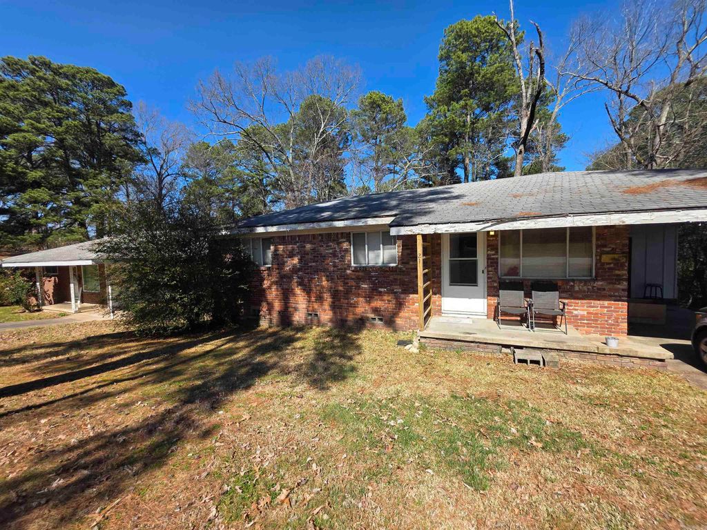 27 Barbara Circle, Little Rock, AR 72204