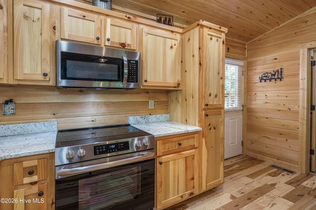 297 Summitt Lane, Murphy, NC 28906