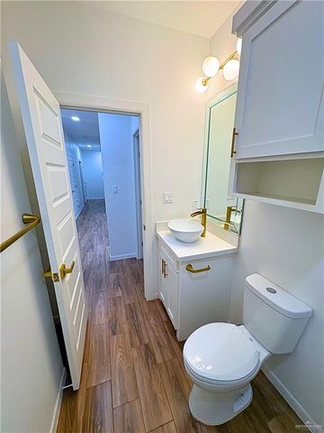 3300 E Bella Vista Avenue, Alton, TX 78573