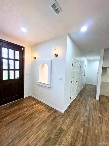 3300 E Bella Vista Avenue, Alton, TX 78573