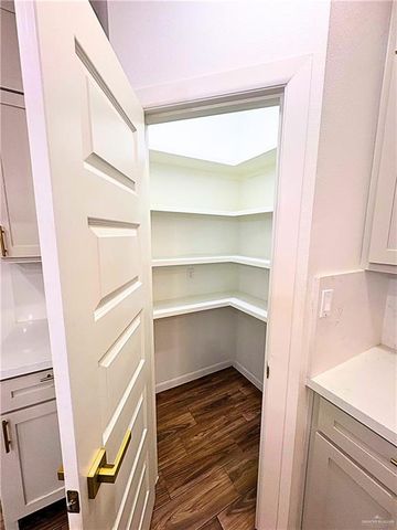 3300 E Bella Vista Avenue, Alton, TX 78573