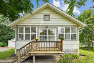 315 7th Avenue, Silvis, IL 61282