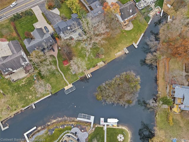 3410 Benstein Road, Commerce Charter Township, MI 48382