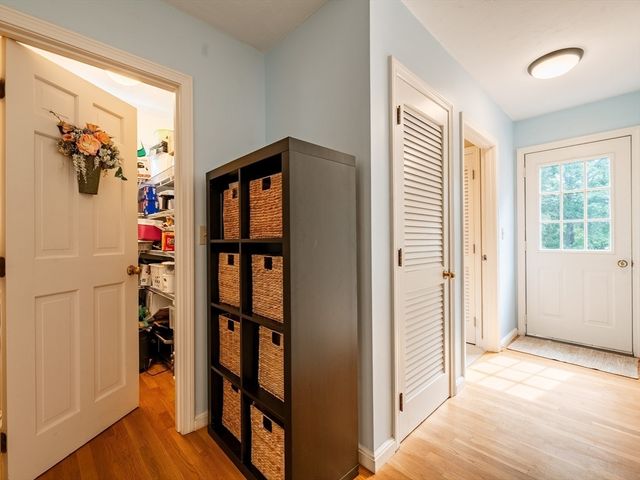 17 Gardner Rd, Duxbury, MA 02332