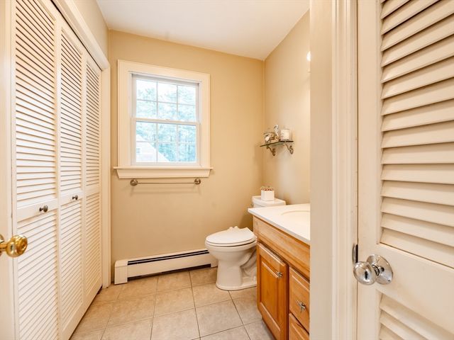 17 Gardner Rd, Duxbury, MA 02332