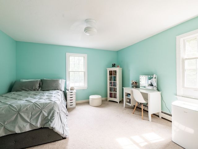 17 Gardner Rd, Duxbury, MA 02332