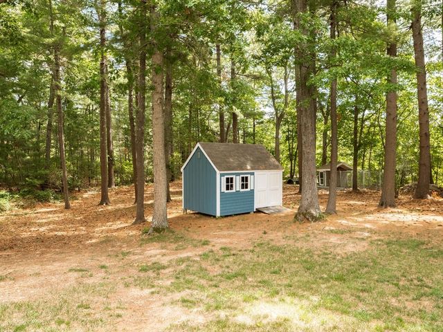 17 Gardner Rd, Duxbury, MA 02332