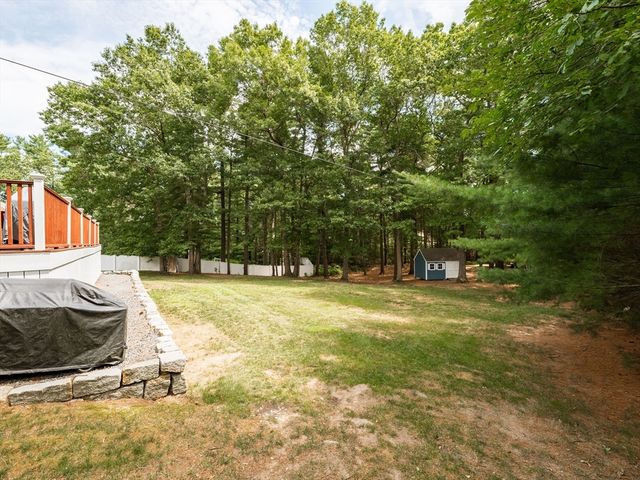 17 Gardner Rd, Duxbury, MA 02332