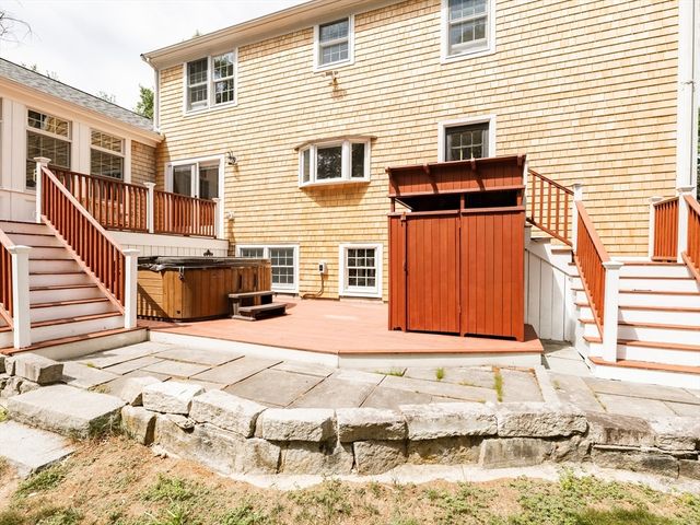17 Gardner Rd, Duxbury, MA 02332