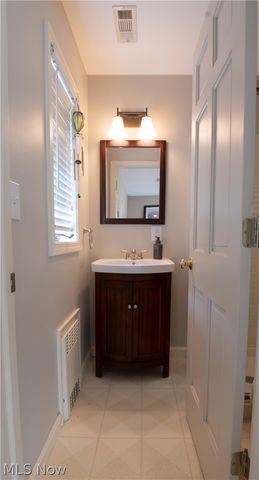 4499 Dover Center Road, North Olmsted, OH 44070