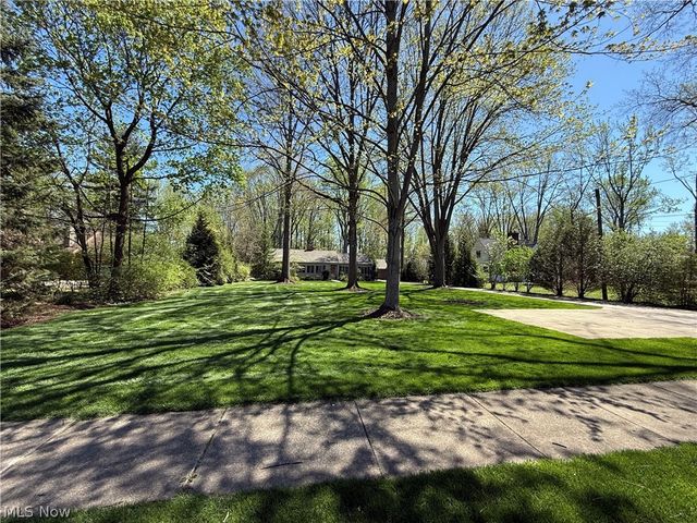 4499 Dover Center Road, North Olmsted, OH 44070