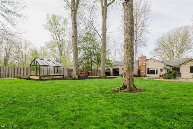 4499 Dover Center Road, North Olmsted, OH 44070