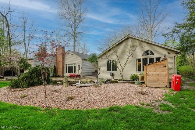 4499 Dover Center Road, North Olmsted, OH 44070
