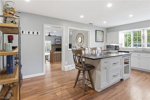 4499 Dover Center Road, North Olmsted, OH 44070