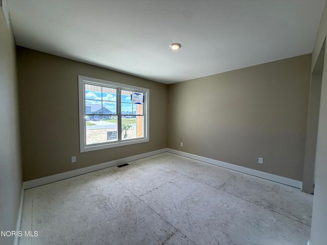 1335 Limerick Lane, Waterville, OH 43566