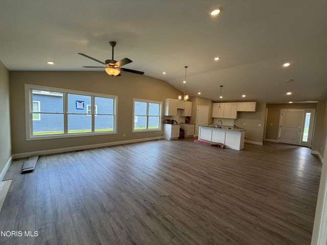 1335 Limerick Lane, Waterville, OH 43566