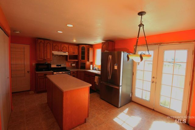 10750 W Fox Brush Dr, Boise, ID 83709