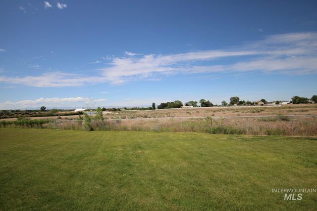 10750 W Fox Brush Dr, Boise, ID 83709