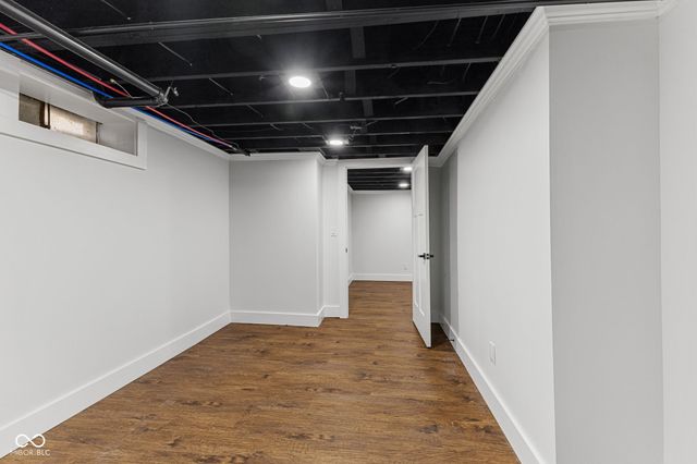 8050 W Oak Street, Zionsville, IN 46077