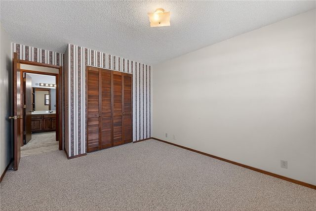 8272 Fairway Drive, Rogers, AR 72756