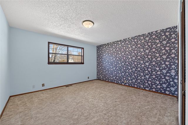 8272 Fairway Drive, Rogers, AR 72756