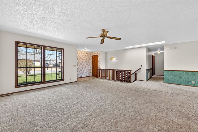 8272 Fairway Drive, Rogers, AR 72756