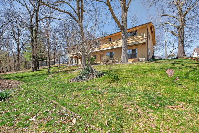 8272 Fairway Drive, Rogers, AR 72756