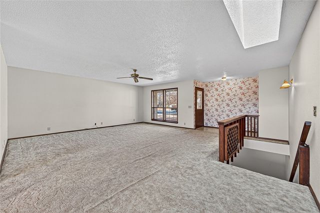 8272 Fairway Drive, Rogers, AR 72756