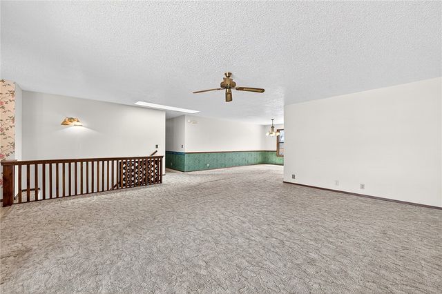 8272 Fairway Drive, Rogers, AR 72756