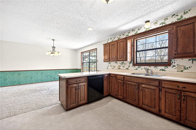 8272 Fairway Drive, Rogers, AR 72756