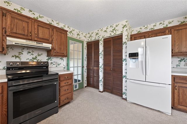 8272 Fairway Drive, Rogers, AR 72756