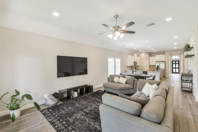 19827 Bronze Spur Court, Tomball, TX 77377