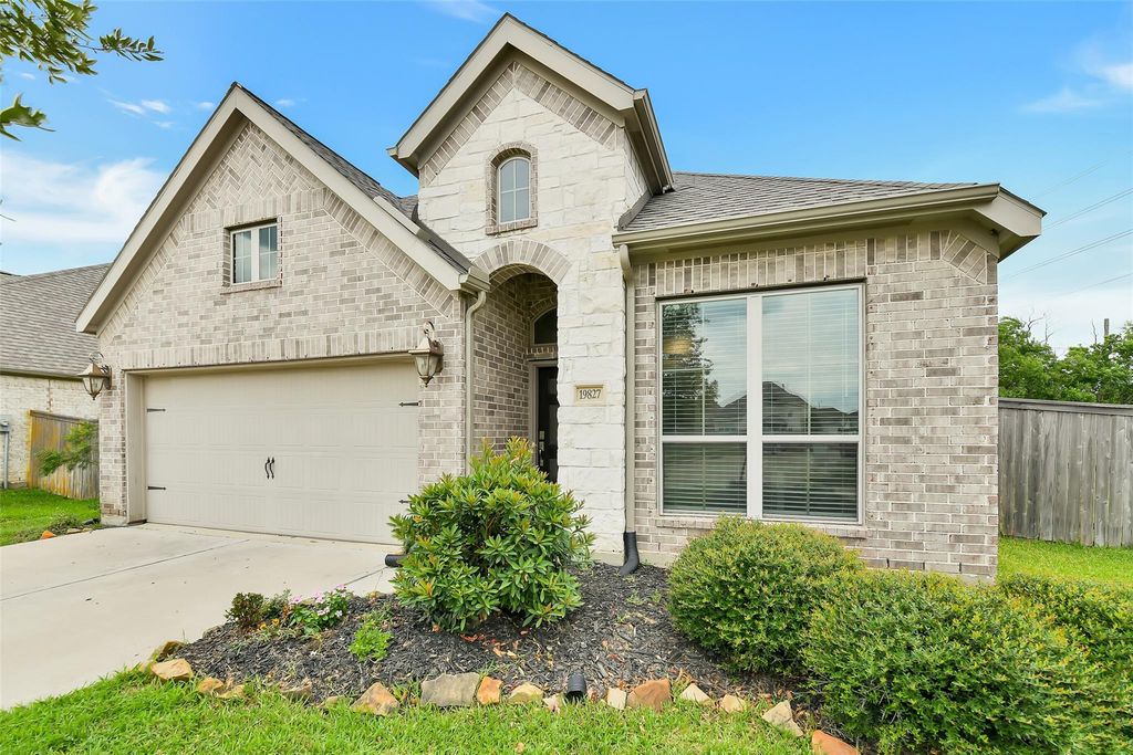 19827 Bronze Spur Court, Tomball, TX 77377
