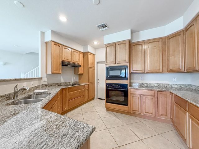 1851 W Vermont Avenue, Phoenix, AZ 85015