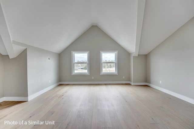 33 Kasnet Drive, Rye, NH 03870