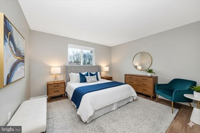 10400 APPLE RIDGE RD, Gaithersburg, MD 20886