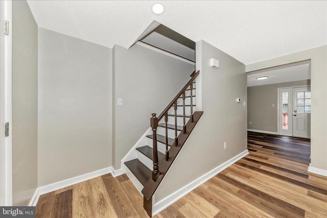 10400 APPLE RIDGE RD, Gaithersburg, MD 20886