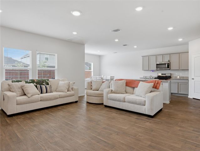 185 Gerasa DR, Uhland, TX 78640
