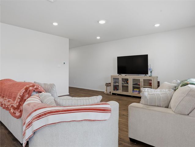 185 Gerasa DR, Uhland, TX 78640
